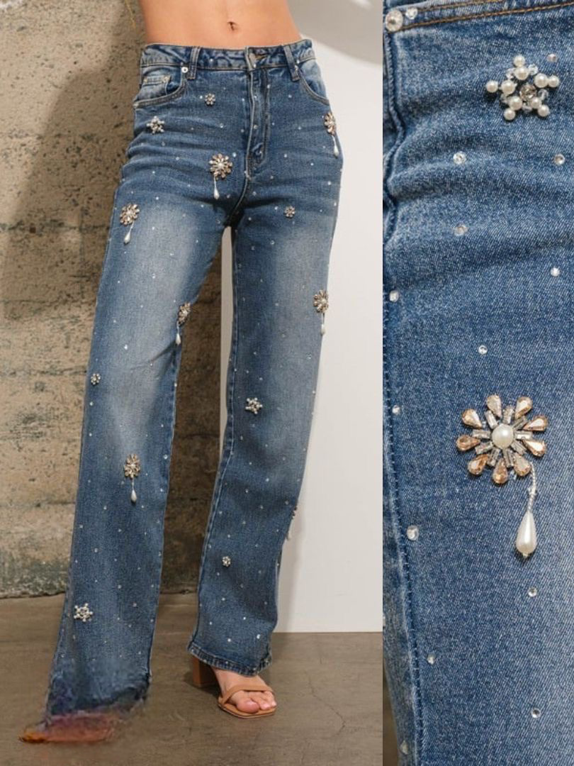 JEANS APLICACIONES FLORES Y PERLAS